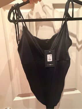 Fashion Nova Black Ribbed V-Tie Bodysuit
